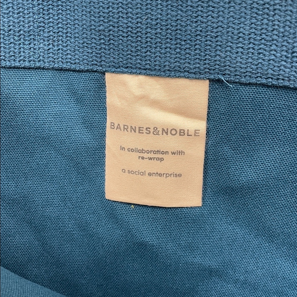New Barnes & Noble Canvas Tote Bag - Picture 3 of 5